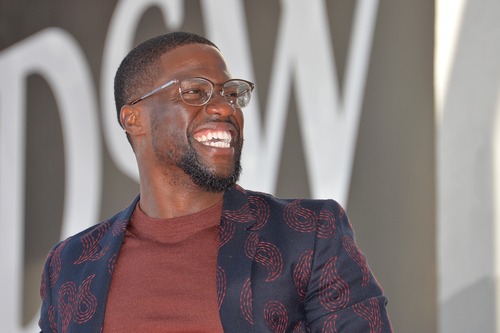 Kevin Hart Wearing Glasses